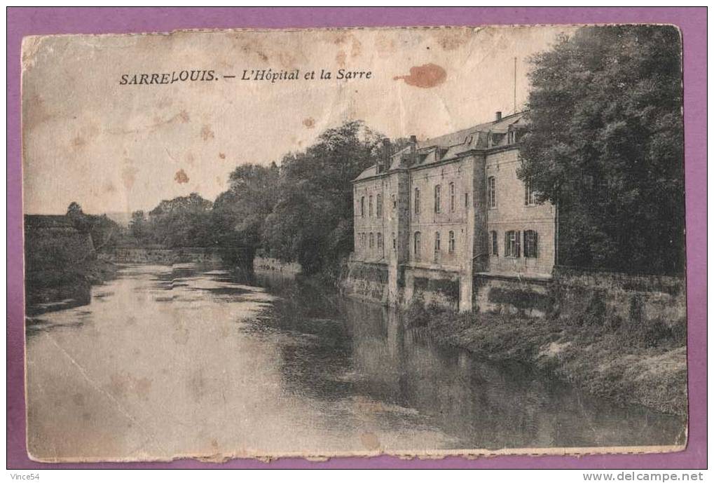 SARRELOUIS - L'Hôpital Et La Sarre. Saargebiet. Circulé 1926. 2 Scans - Kreis Saarlouis