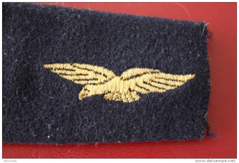 MILITARIA 1 EPAULETTE DE GRADE  ADJUDANT CHEF GALON MILITAIRE ARMEE DE L'AIR  FRANCAISE     A IDENTIFIER MERCI ? - Equipaggiamento