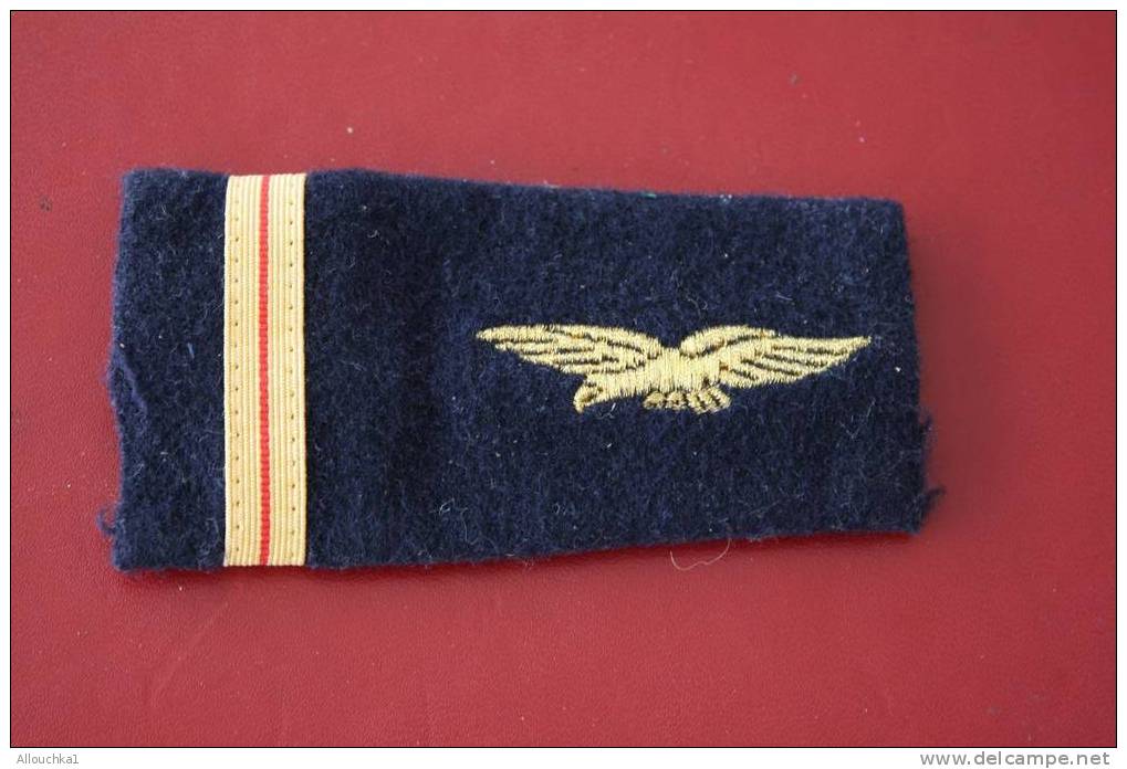 ARMEE DE L'AIR  FRANCAISE  MILITARIA 1 EPAULETTE DE GRADE ADJUDANT CHEF GALON  MILITAIRE - Equipaggiamento