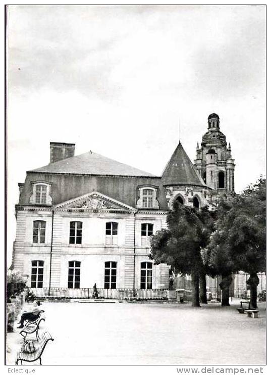 Blois, Le Château Et La Ville Par Abel MOREAU, Nouvelles Editions Latines, Sd. - Pays De Loire