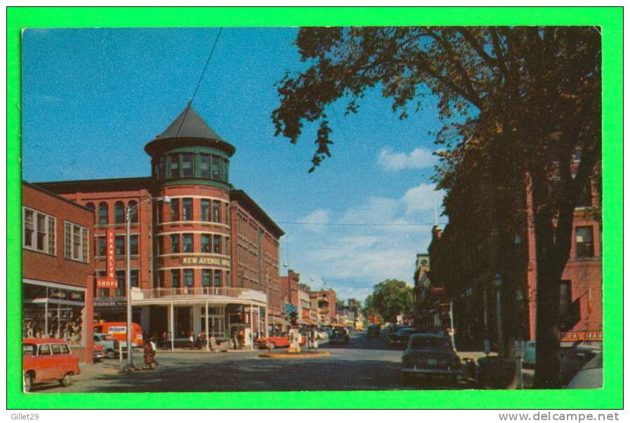 ST. JOHNSBURY, VT - RAILROAD STREET - ANIMATED - PHOTO DON SIEBURG - - Otros & Sin Clasificación