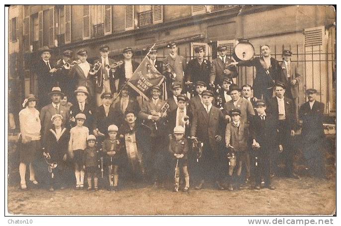 DUGNY - CARTE-PHOTO De La FANFARE DUGNISIENNE (1929) - Dugny