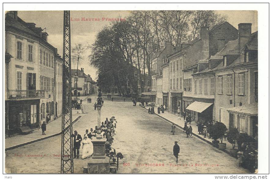 VIC BIGORRE - Place De La République - Belle Animation - Mariage - Noces (Y36)fr - Vic Sur Bigorre