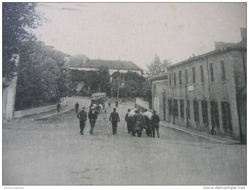 MIRANDE - Entrée De La Ville Et Avenue De La Caserne - Militaires - Animée - Voyagée En Franchise Militaire - Mirande