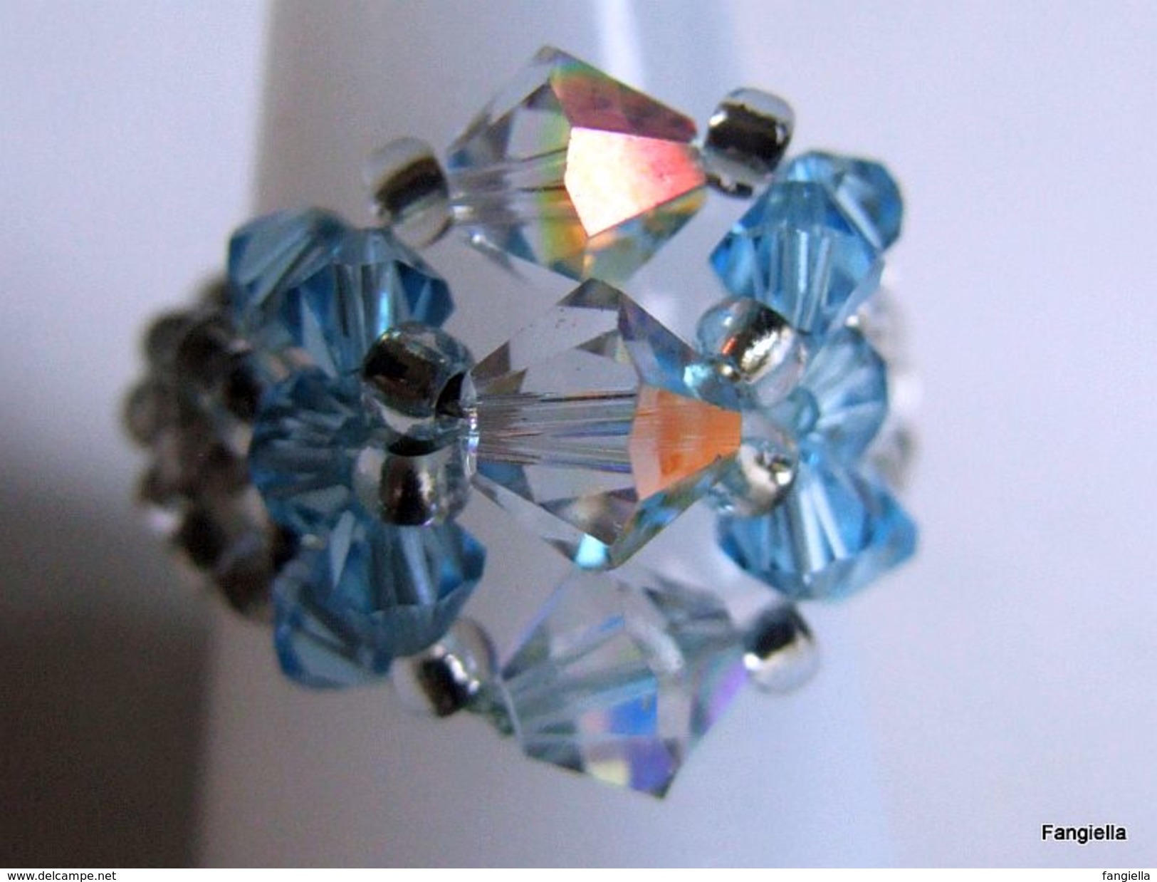 Bague Artisanale Bleue Perles Toupies En Cristal Swarovski Taille 58 (A11) - Anillos