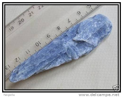 Cyanite Ou Disthene 30,6gr - 153 Carats 85x24mm - Minerali