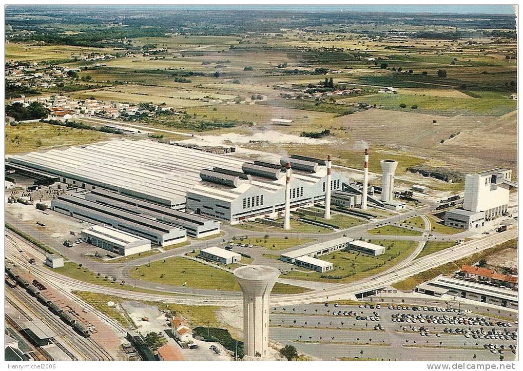 Cognac Vue Aérienne De L'usine Verrerie Saint Gobain - Cognac