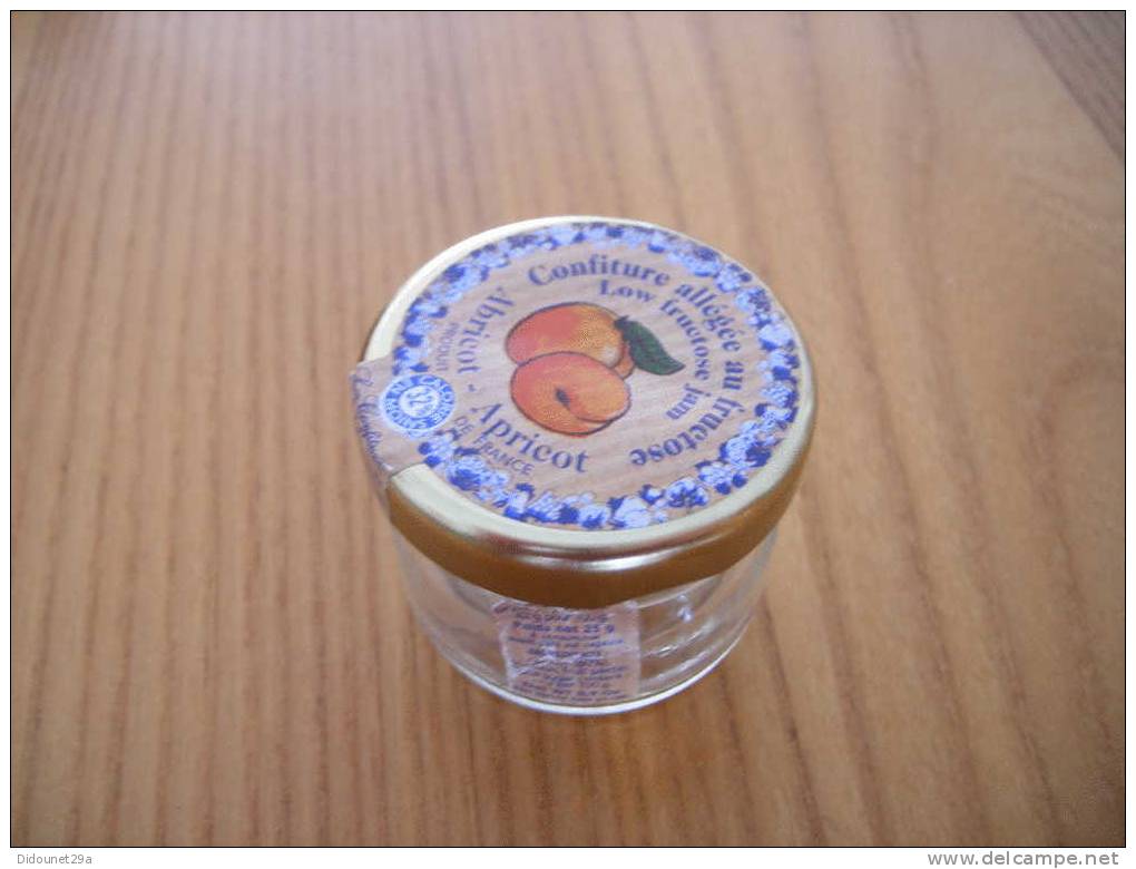 Pot De Confiture Miniature En Verre "abricot" 4x4cm (vide) - Autres & Non Classés