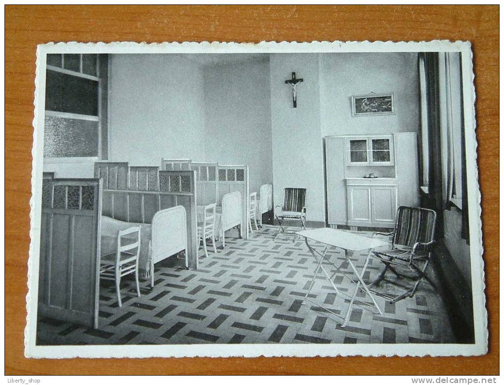 KOSTSCHOOL DER ZUSTERS VAN DEN H. VINCENTIUS à PAULO - Ziekenzaal / Anno 1949 ( Zie Foto Details ) !! - Deinze