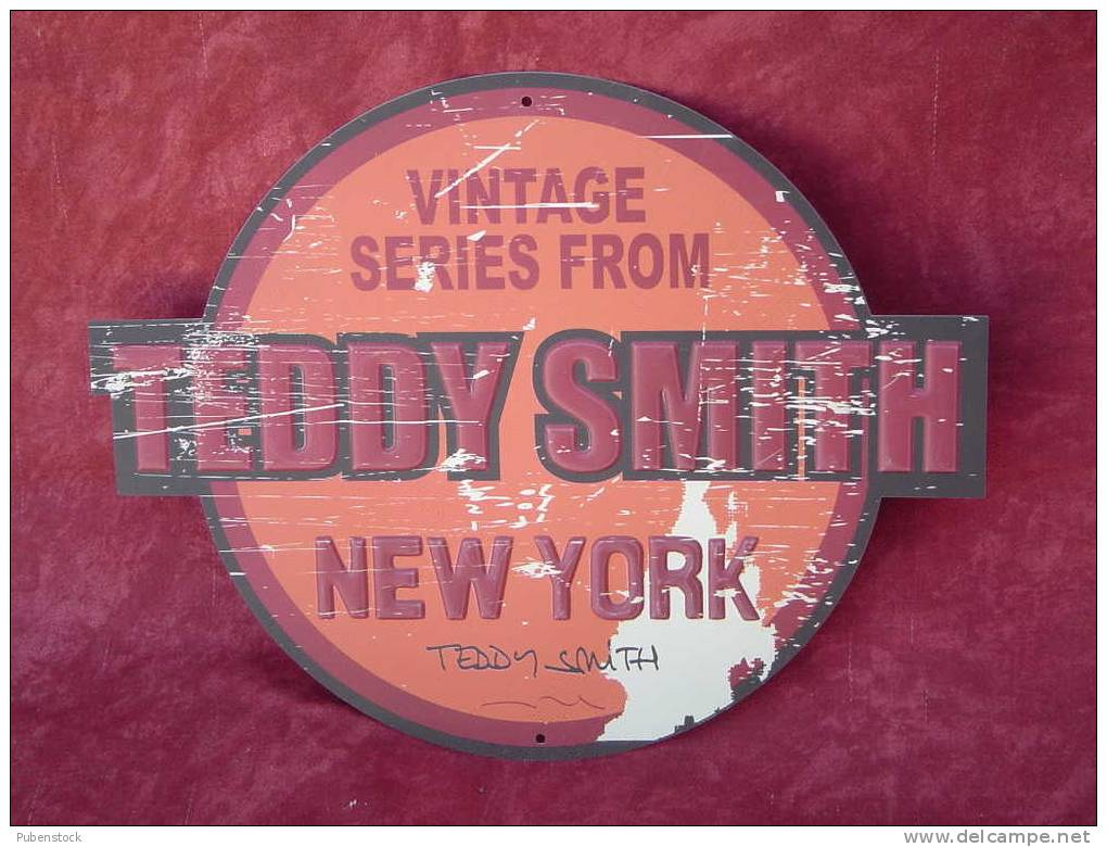 Plaque Métal "TEDDY SMITH" New York. Modèle 1 - Plaques En Tôle (après 1960)