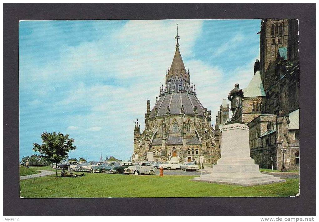OTTAWA  - ONTARIO - CANADA - THE OCTAGONAL LIBRARY OF PARLIAMENT ON PARLIAMENT HILL - Ottawa
