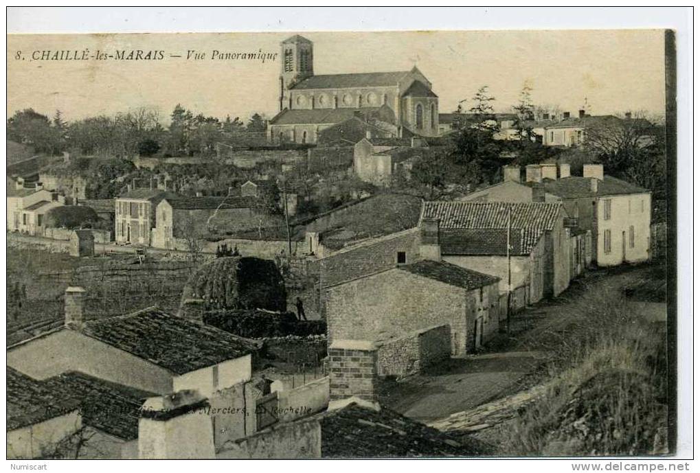 CPA...CHAILLE LES MARAIS...SUPERBE VUE SUR LE VILLAGE ET L'EGLISE... - Chaille Les Marais