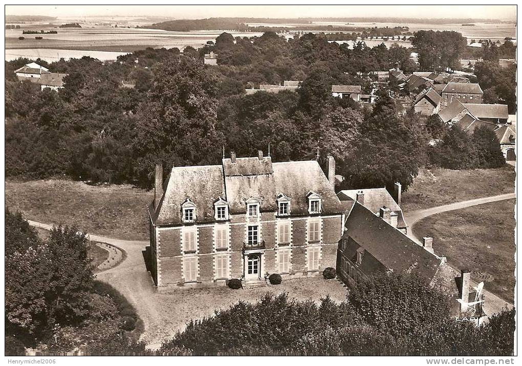 Quevauvillers (somme)le Chateau  Vue Aérienne , Ed Lapie - Sonstige & Ohne Zuordnung