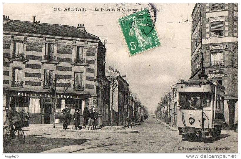 ALFORTVILLE.  La Poste Et Le Carrefour Victor Hugo. - Alfortville