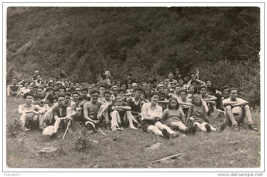 Vernoux-en-Vivarais (07) : Groupe De Scouts En 1950 CARTE PHOTO RARE. - Vernoux