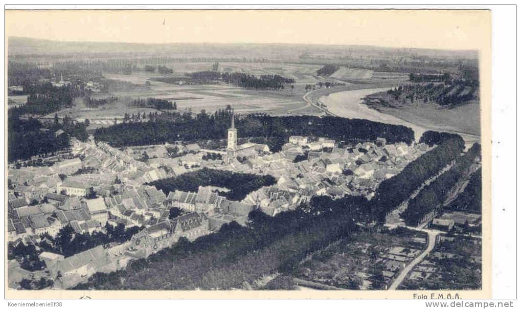 MAASEIK - LUCHTZICHT VAN EEN STAD UIT HET MAASLAND - Maaseik