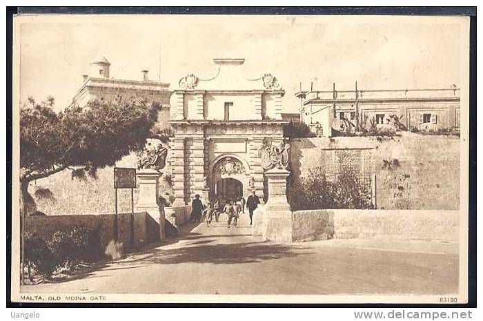 142  MALTA - OLD MDINA GATE - Malta