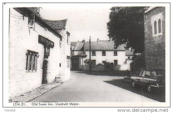 UK- Llantwit Major - Old Swan Inn - Car - Glamorgan