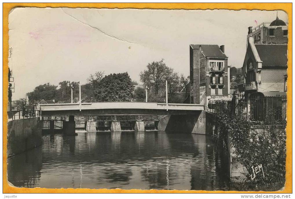 MAUBEUGE (Nord) Ed.J.Mercier N°7 Le Pont Sur La Sambre - Maubeuge