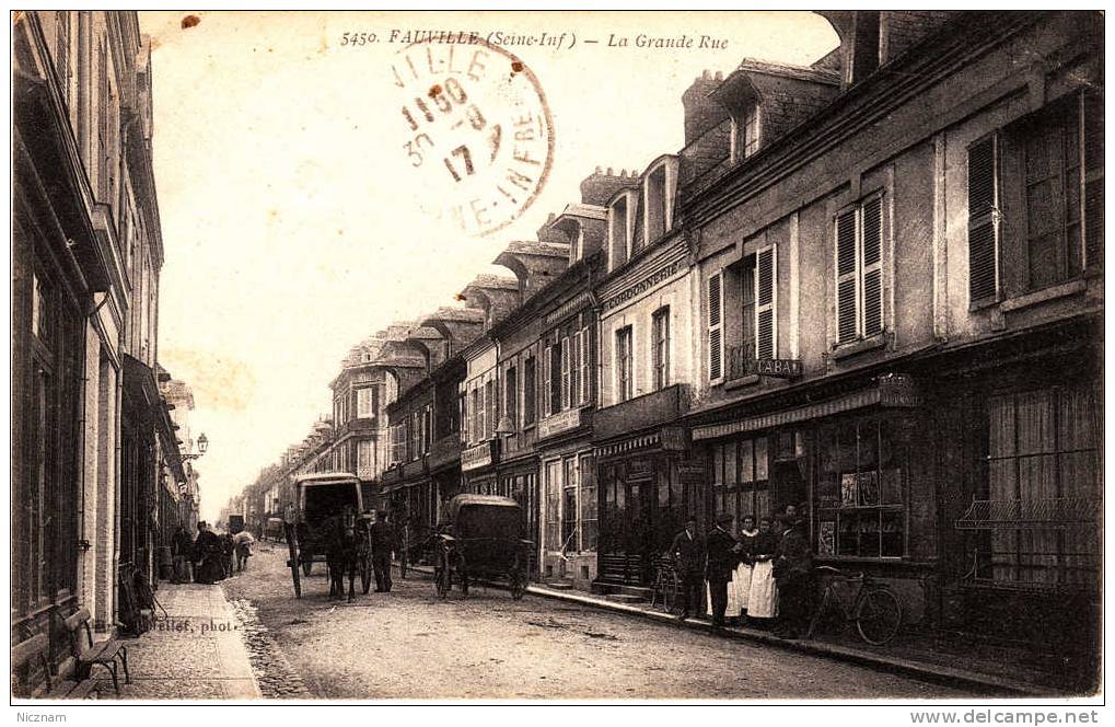 CPA Fauville En Caux, Anciennement Fauville (76) / La Grande Rue, Avec Attelages (circulée 1917) - Andere & Zonder Classificatie