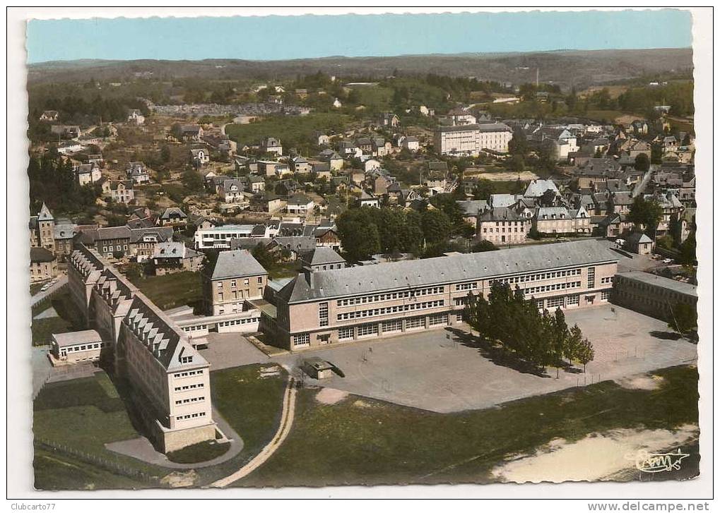 Ussel (19) : Vue Aérienne Sur Le Lycée En 1969 (animée). - Ussel