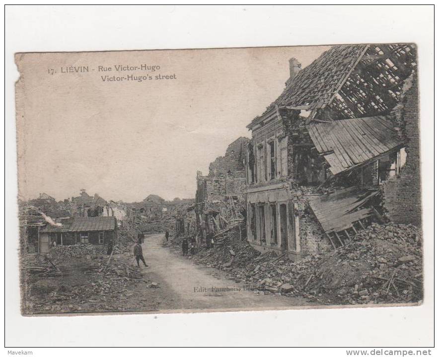 CPA   17 - LIEVIN - Rue Victor - Hugo - Lievin