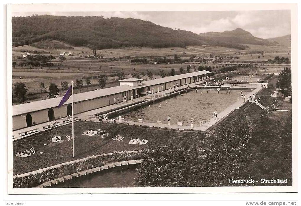 Allemagne  :  HERSBRUCK    Strudelbad - Hersbruck