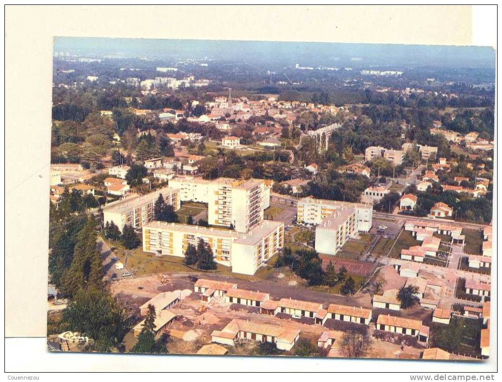 K 153 GRADIGNAN   VUE AERIENNE RESIDENCE LOUSTALOT  1975 - Gradignan