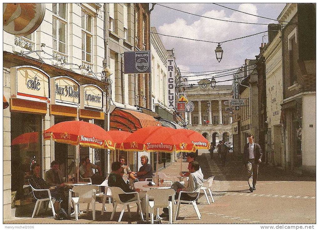 Hazebrouck Rue Piétonne Et Café Aux Trois Roses,ed Combier - Hazebrouck