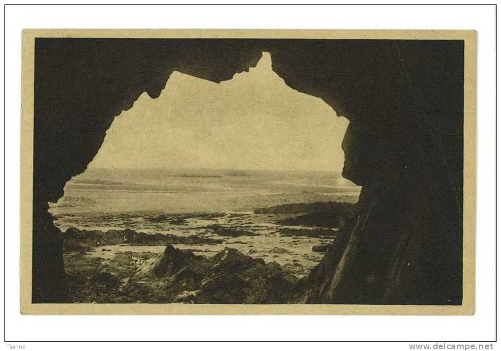 22 - LA GRANDE GROTTE D ETABLES - Etables-sur-Mer