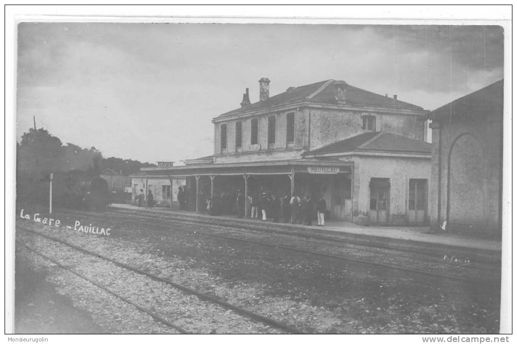 33 )) PAUILLAC - La Gare - Carte Photo, Vue Intérieure - Photo Fourié, édit - Pauillac