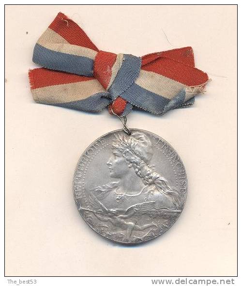 Médaille   De La Société Du Denier Des Ecoles Laîques De Douai  1913 - Autres & Non Classés