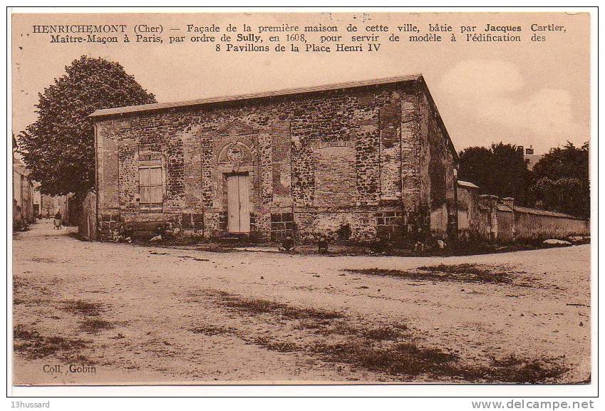 Carte Postale Ancienne Henrichemont - Façade De La Première Maison De La Ville, Batie Par Jacques Cartier - Henrichemont