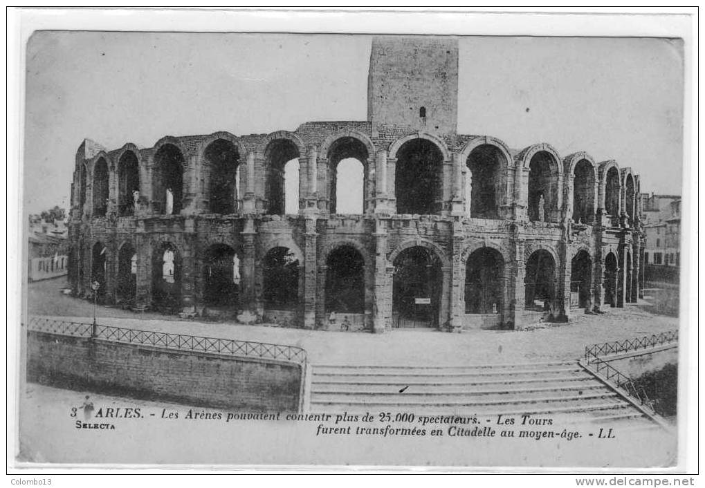 13  ARLES LES ARENES SELECTA - Arles