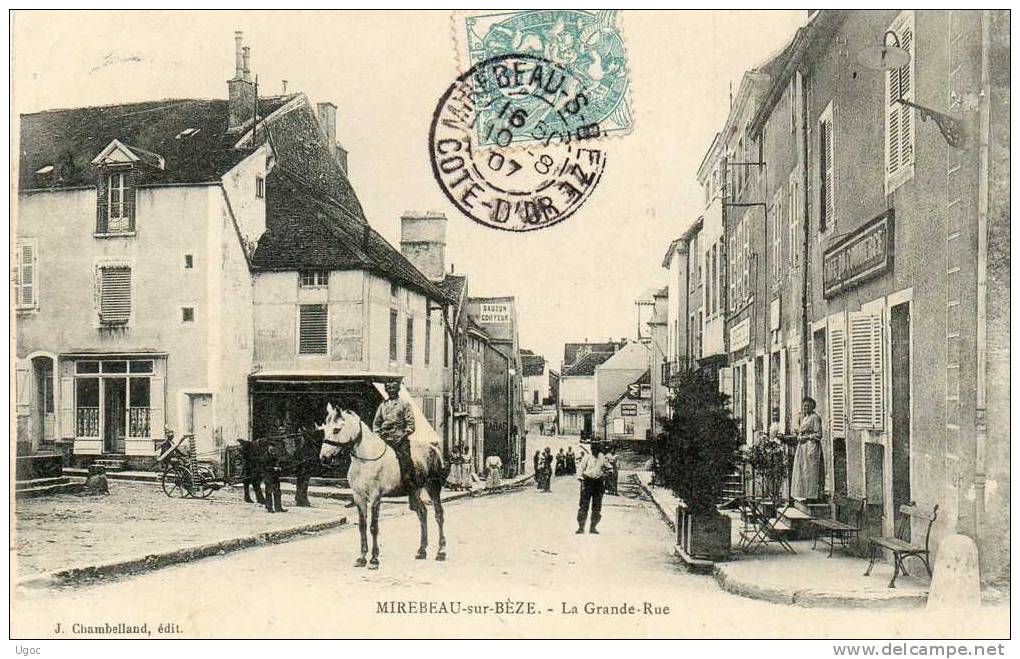 CPA - 21- MIREBEAU-sur-BEZE - La Grande Rue - 054 - Mirebeau