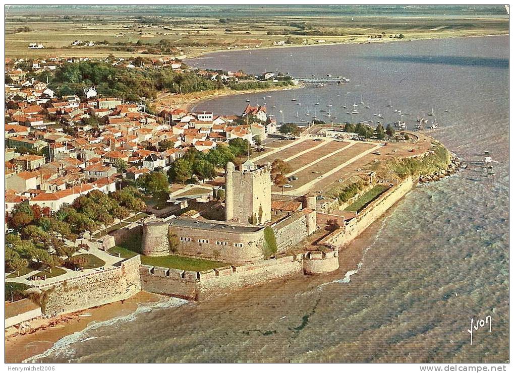 Fouras Vue Aérienne , Au Dos Tampon Ptt Offre Une Situation D'avenir 1970, Ed Ekb Yvon - Fouras-les-Bains