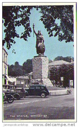 WINCHESTER - King Alfred Statue - 1930 Cars - Winchester  - Hampshire - Winchester