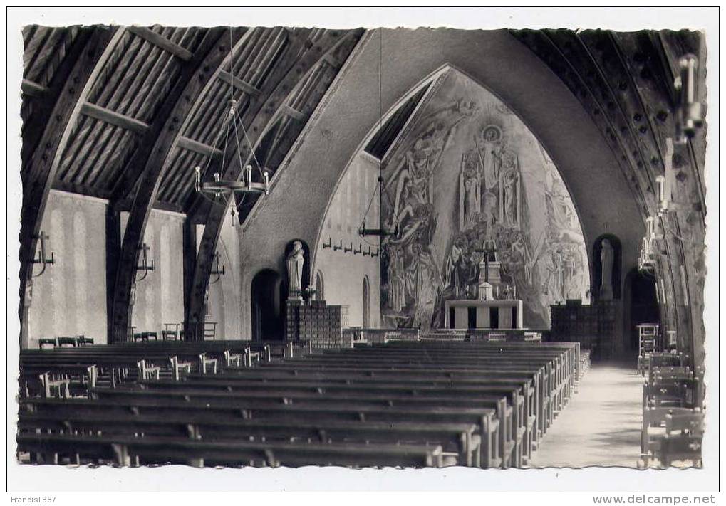 Ref 158 - TAVAUX-CITES - Intérieur De L'église (jolie Carte Semi-moderne De 1963) - Tavaux