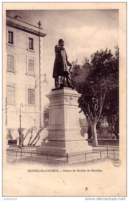 Bourg St Andéol -Statue De Madier De Montjau - Bourg-Saint-Andéol