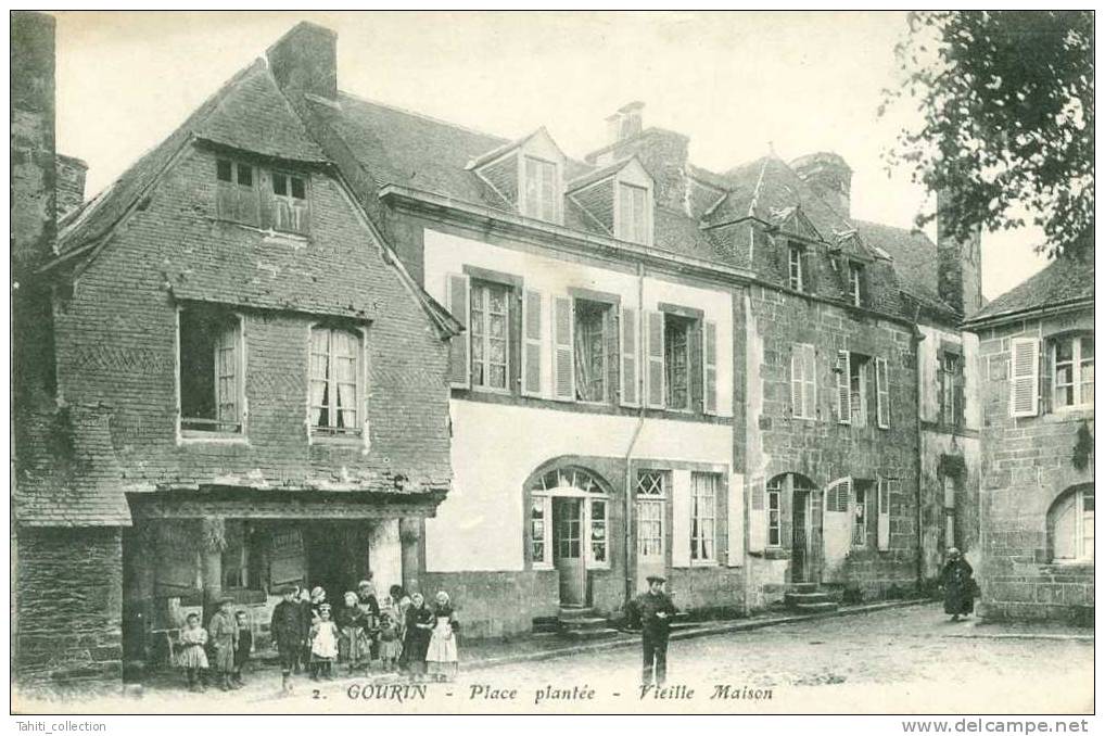 GOURIN - Place Plantée - Vieille Maison - Gourin