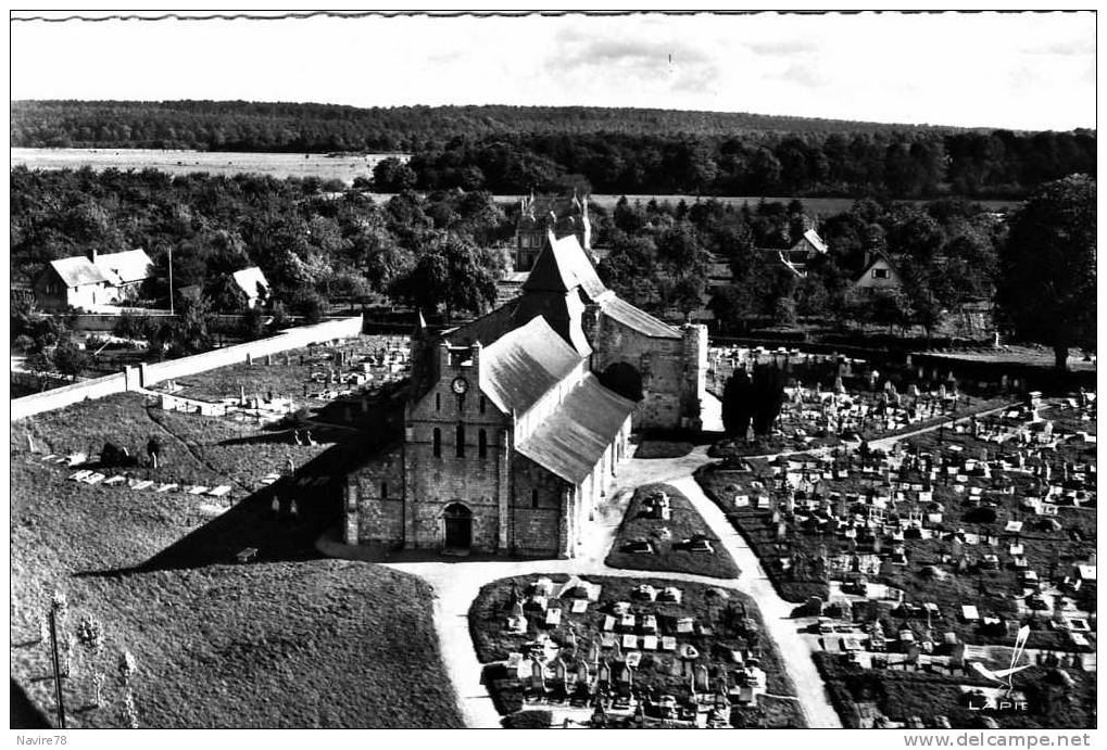 76 JUMIEGES.    LE CIMETIERE. - Jumieges