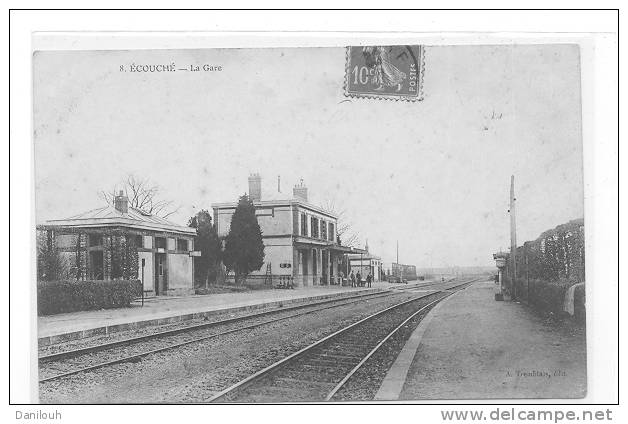 61 // ECOUCHE - La Gare, A Tremblais édit N° 8 - Ecouche