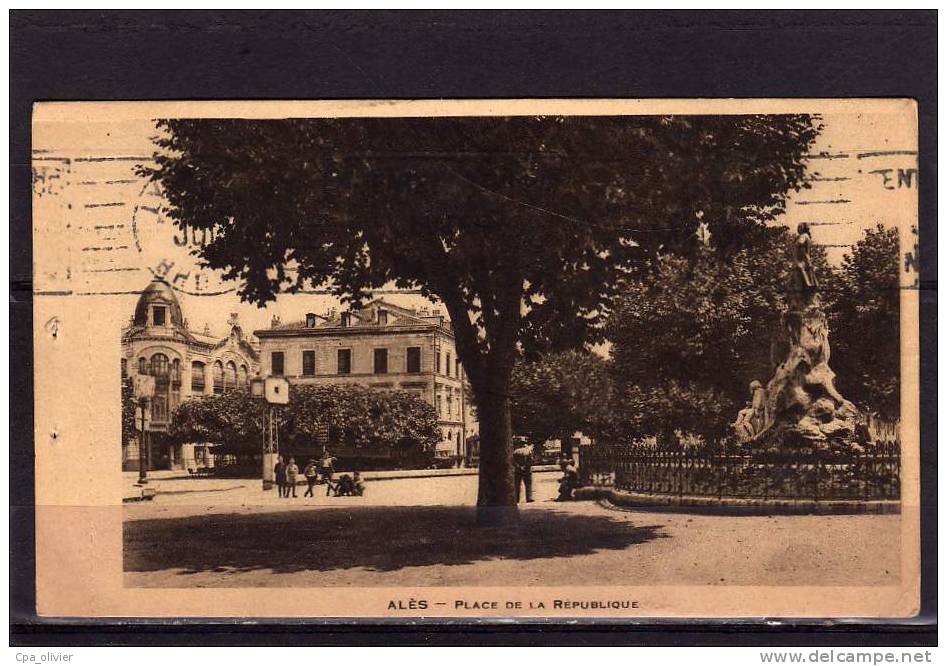 30 ALES ALAIS Place De La République, Ed ?, 1945 N°2 - Alès