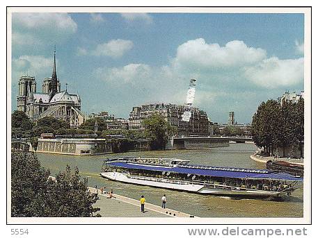 Cpm 75 Paris   La Seine Le St Jean Sebastien Bateau - Die Seine Und Ihre Ufer