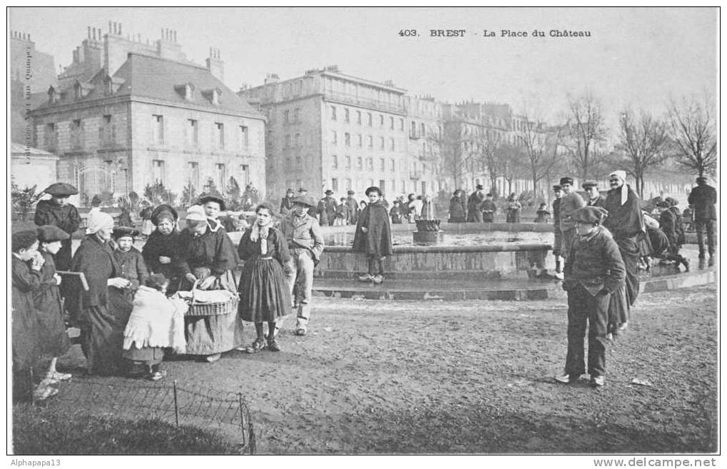 BREST Place Du Chateau - Tres Animée - Brest