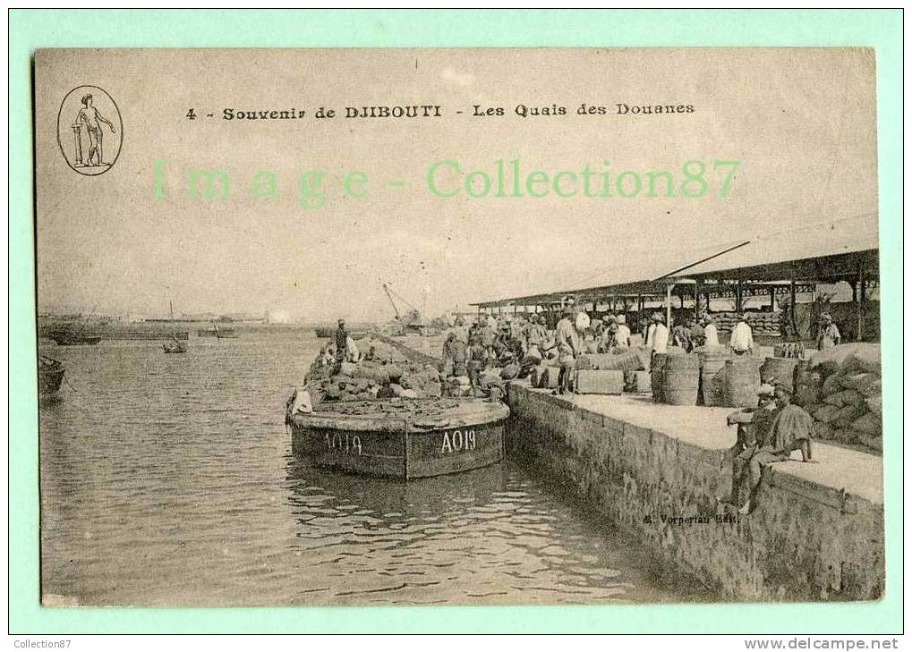 SOMALIE - DJIBOUTI - PORT BATEAUX - LE QUAI De La DOUANE - DOUANIER - Somalie