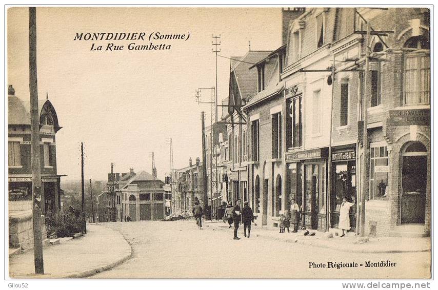 80 -- MONTDIDIER   --- La Rue Gambetta -- Institue De Beauté !! - Montdidier