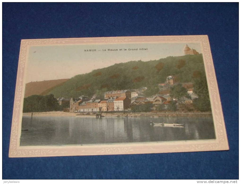 NAMUR  -  La Meuse Et Le Grand Hôtel (Grands Magasins De La Station) - - Namur