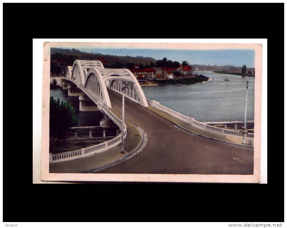 NEUVILLE-SUR-SAONE N° 44345 - LE PONT ET VILLEVERT - Neuville Sur Saone