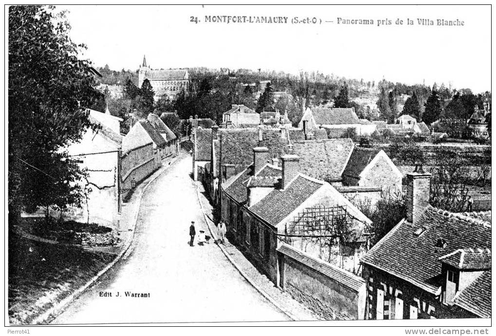 Panorama Pris De La Villa Blanche - Montfort L'Amaury